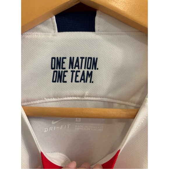 Nike USA USWNT 2019 Soccer Football Jersey - L - Picture 6 of 8
